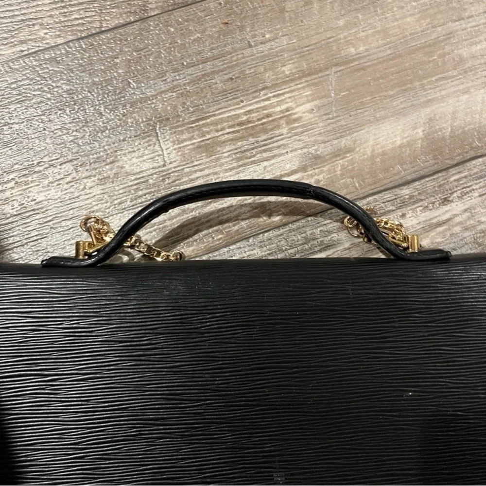 Louis Vuitton Epi Leather Briefcase Black Business Laptop Bag Vintage